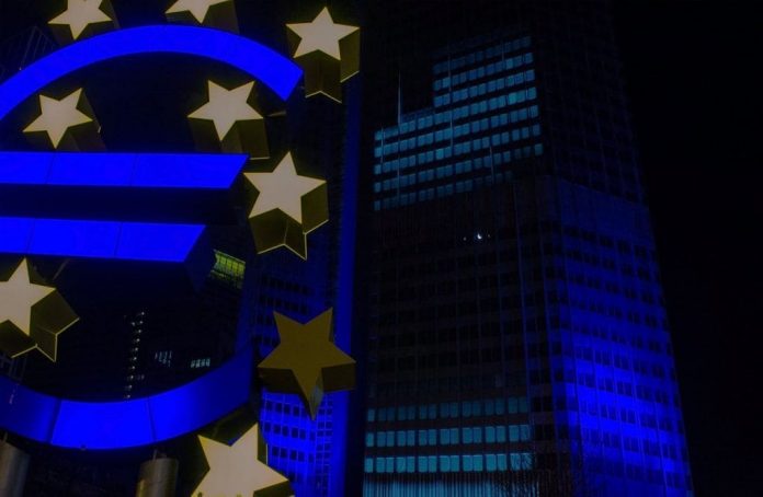ECB odklada zvysovanie sadzieb