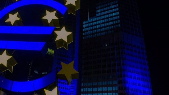 ECB posunula pripadne zvysenie urokovych sadzieb do prvej polovice buduceho roka